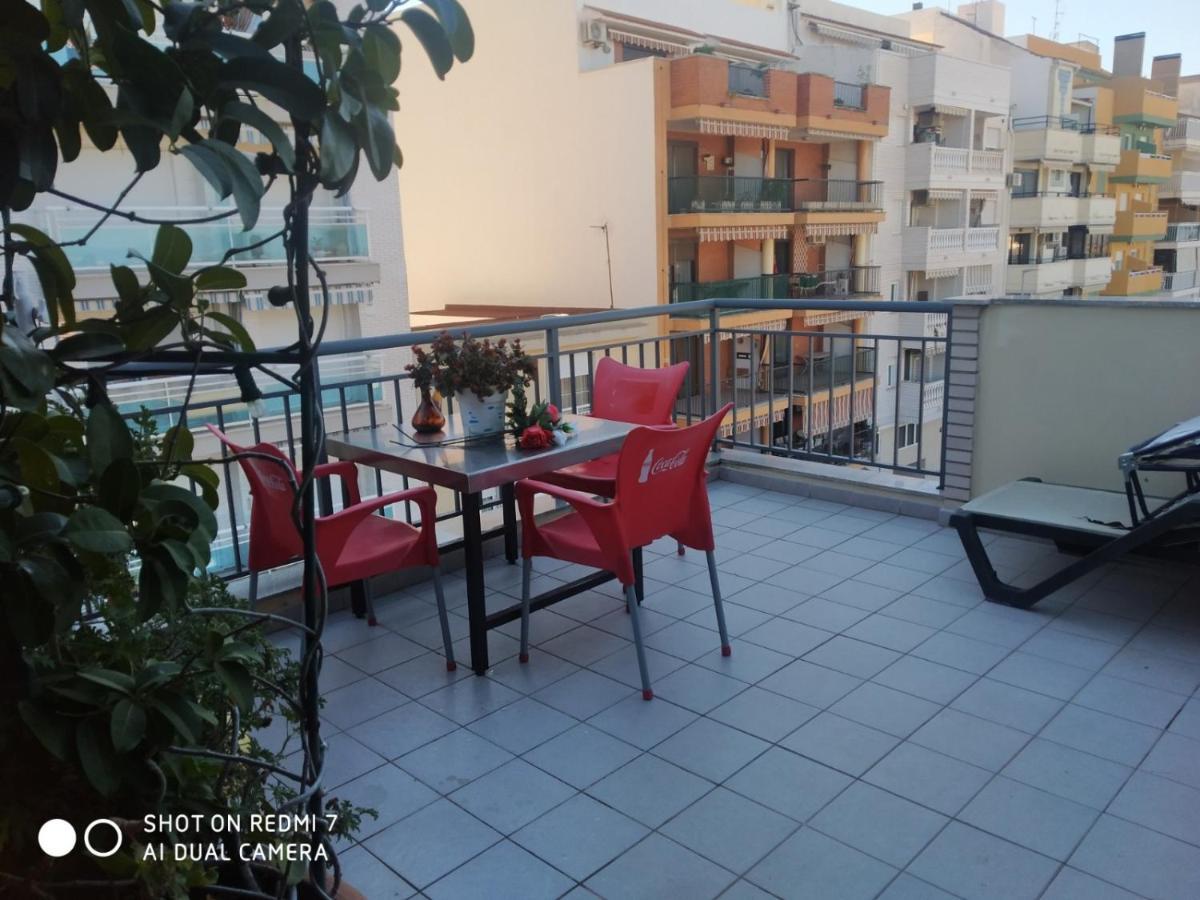 Habitacion Familiar En Un Atico Con Gran Terraza Y,Cocina ,En La Playa Burriana Luaran gambar