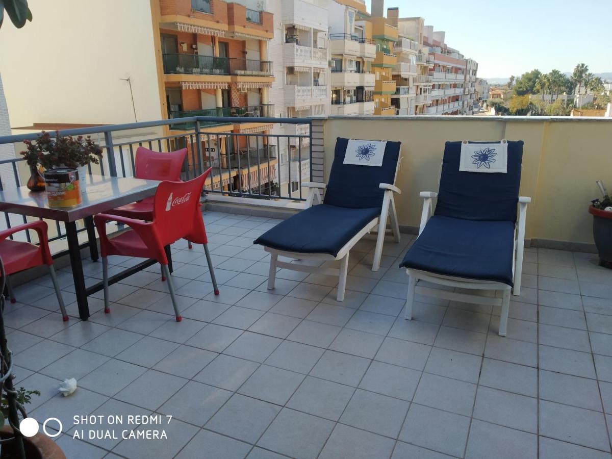 Habitacion Familiar En Un Atico Con Gran Terraza Y,Cocina ,En La Playa Burriana Luaran gambar
