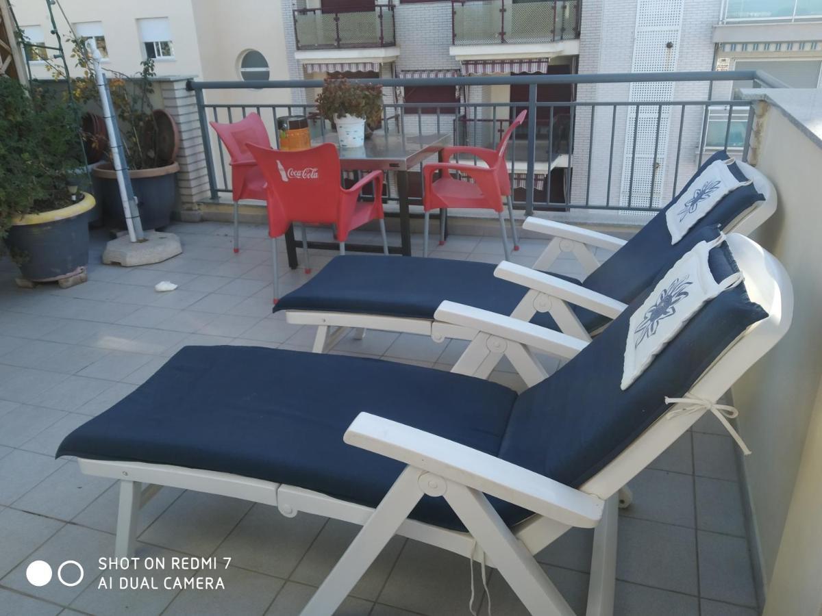Habitacion Familiar En Un Atico Con Gran Terraza Y,Cocina ,En La Playa Burriana Luaran gambar